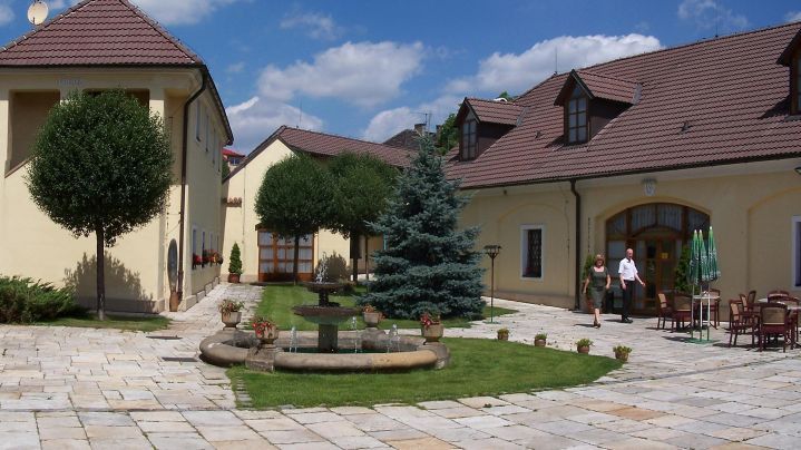 Hotel Baroko Прага Экстерьер фото